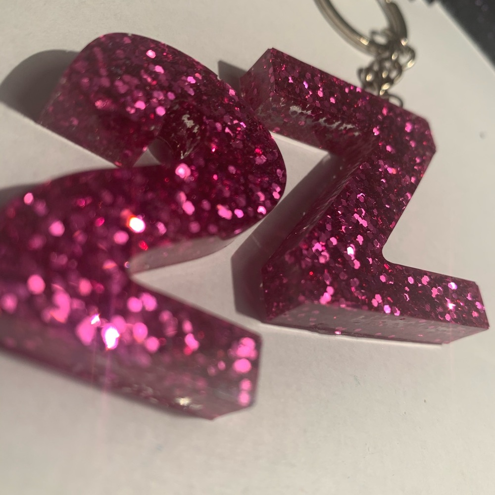 Pink glitter keychains - Picture 2 of 3